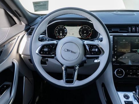 Used 2025 Jaguar F-PACE R-Dynamic S AWD/4WD image 12