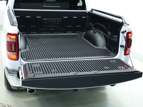 Used 2022 RAM 1500 Laramie image 8