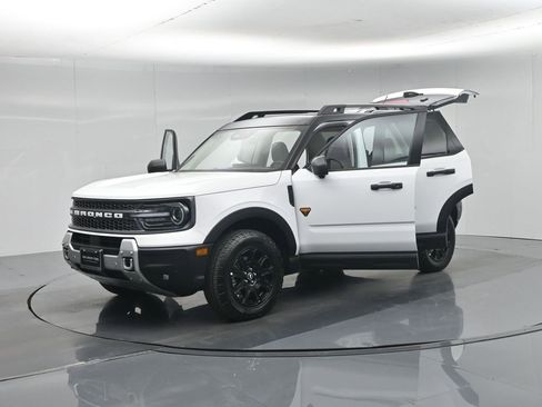 Used 2025 Ford Bronco Sport Badlands AWD/4WD image 33