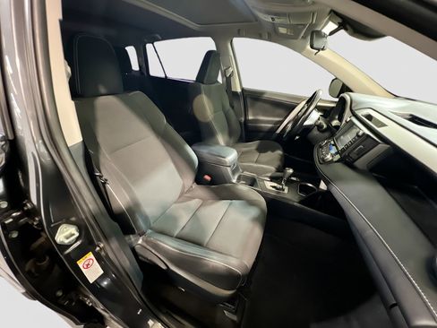 Used 2016 Toyota RAV4 XLE w/ Convenience Package AWD/4WD image 21
