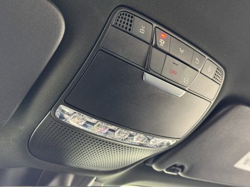 Used 2022 Mercedes-Benz GLC 300 4MATIC w/ AMG Line image 32