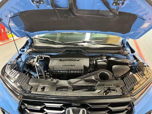 Used 2025 Honda Pilot TrailSport image 31