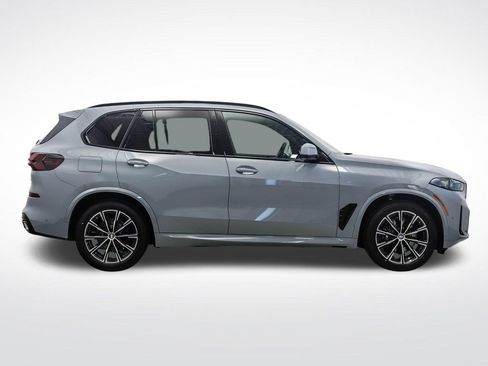 New 2026 BMW X5 xDrive40i w/ Executive Package AWD/4WD image 6