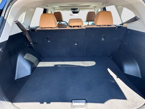 Certified 2025 Kia Seltos EX w/ EX Sunroof Package FWD image 30