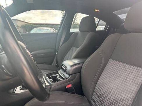 Used 2023 Dodge Charger SXT w/ Blacktop Package RWD image 10