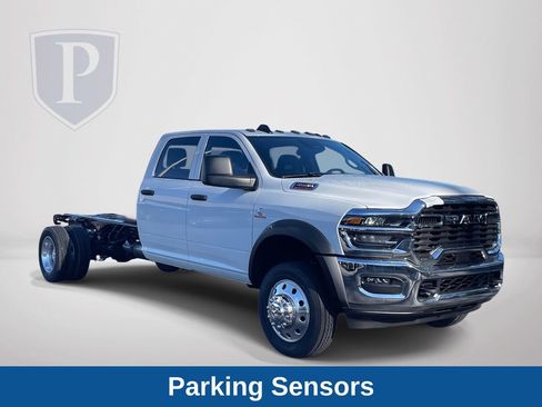 New 2026 RAM 4500 Tradesman w/ Chrome Appearance Group AWD/4WD image 2