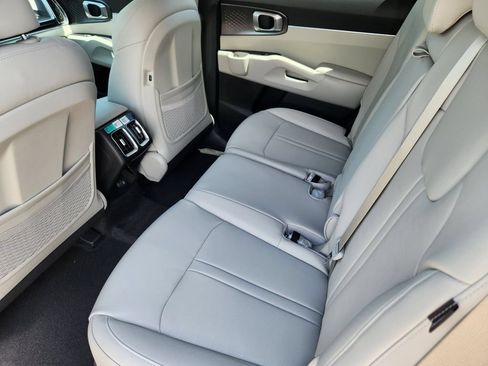 New 2026 Kia Sorento EX AWD/4WD image 10