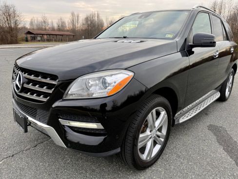 Used 2013 Mercedes-Benz ML 350 4MATIC w/ Premium 1 Pkg image 1