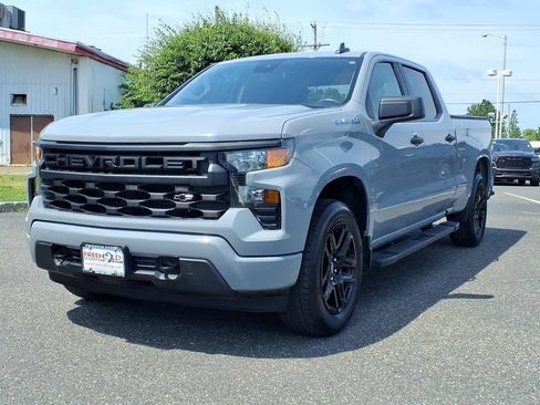 Used 2024 Chevrolet Silverado 1500 Custom AWD/4WD image 3