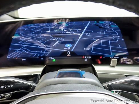 New 2025 Cadillac Lyriq Luxury image 12