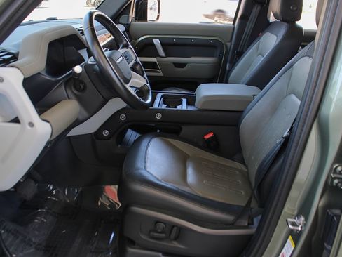 Used 2022 Land Rover Defender 110 X-Dynamic SE AWD/4WD image 14