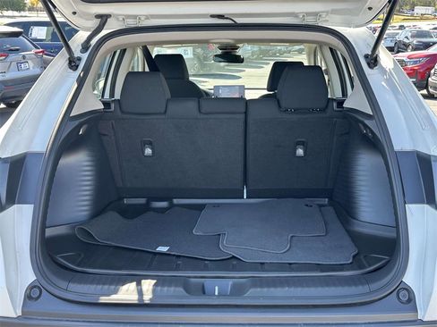 Certified 2025 Honda HR-V LX image 8