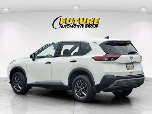 Used 2023 Nissan Rogue S FWD image 7