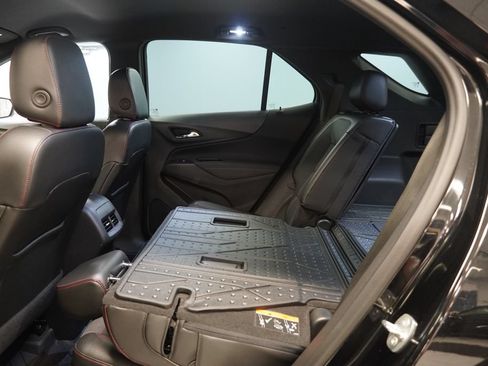 Used 2023 Chevrolet Equinox RS w/ LPO, Floor Liner Package FWD image 29