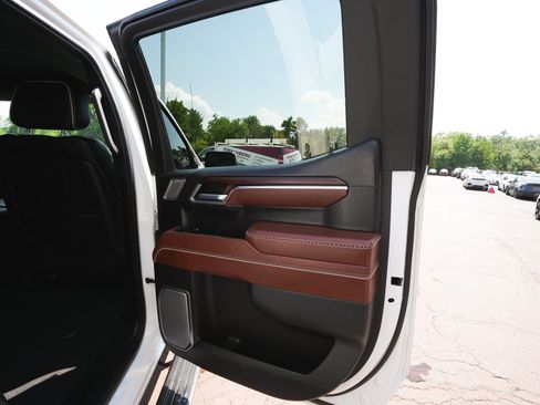 Used 2023 GMC Sierra 1500 Denali Ultimate AWD/4WD image 13