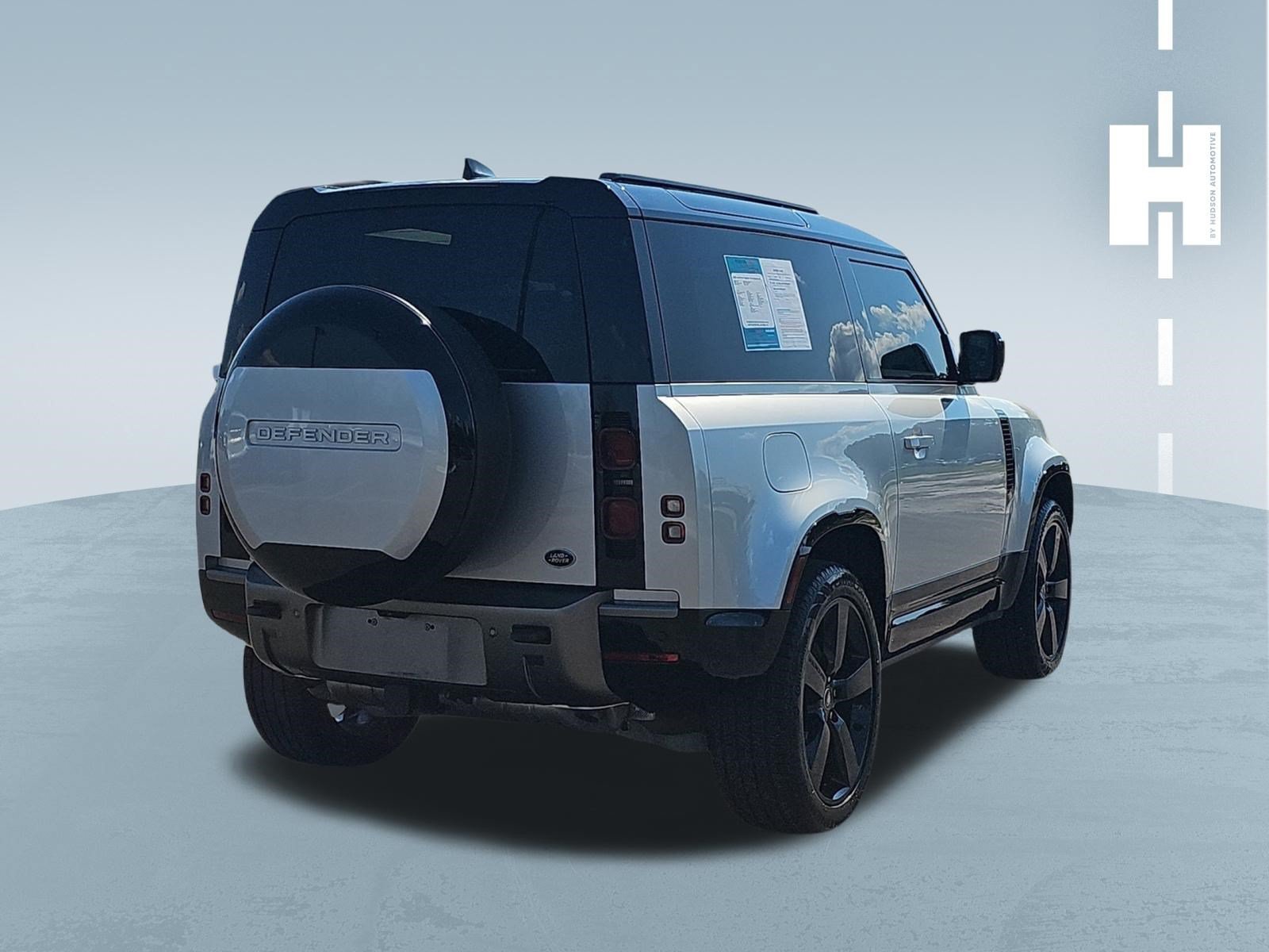 Used 2023 Land Rover Defender 90 X-Dynamic SE AWD/4WD image 4
