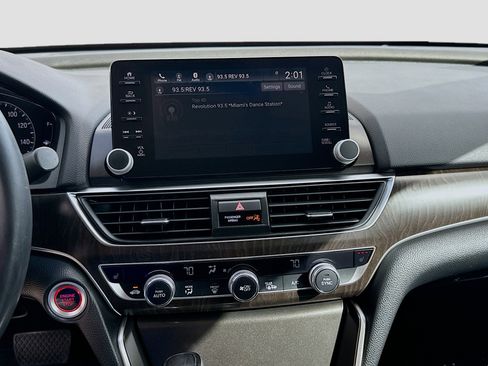 Used 2018 Honda Accord EX-L image 12