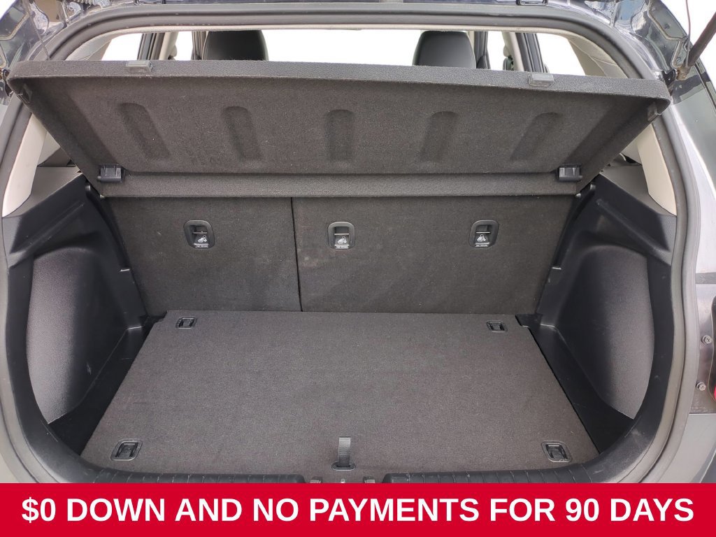 Used 2025 Hyundai Venue Limited FWD image 27