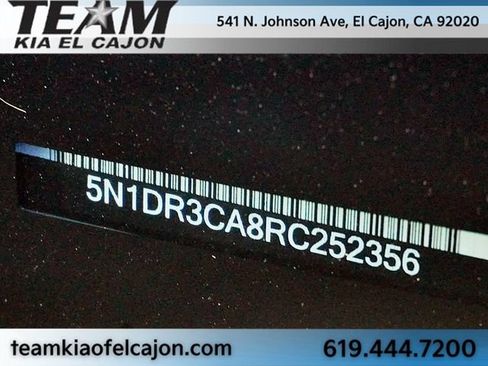 Used 2024 Nissan Pathfinder SL FWD image 39