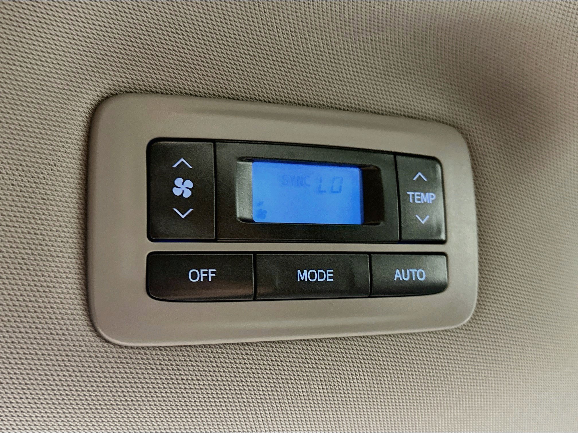 Used 2020 Toyota Sienna LE FWD image 26