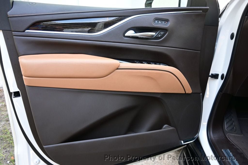 Used 2021 Cadillac Escalade Premium Luxury RWD image 23