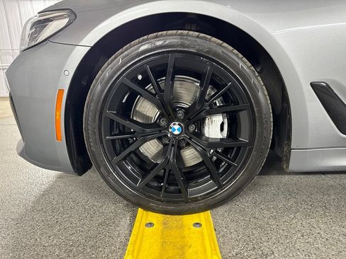 Used 2023 BMW 540i xDrive w/ M Sport Package AWD/4WD image 19