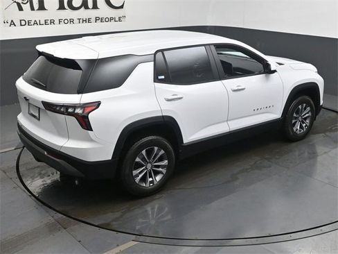 New 2026 Chevrolet Equinox LT w/ LPO, Floor Liner Package image 18