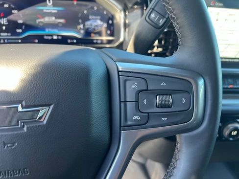 Used 2025 Chevrolet Silverado 1500 RST AWD/4WD image 19