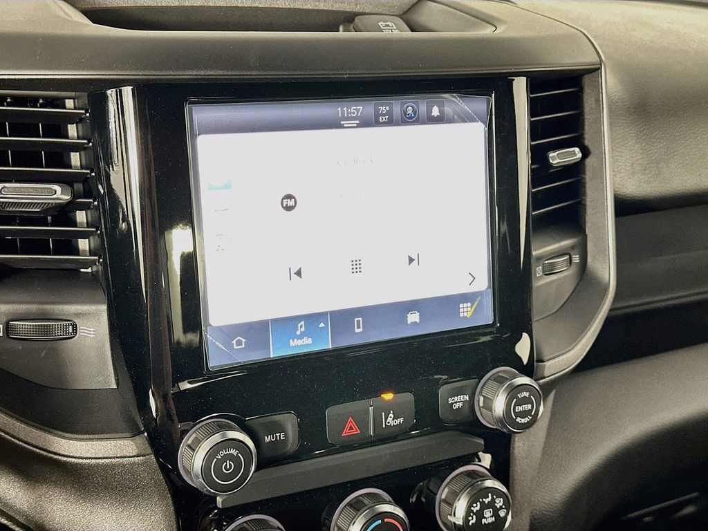 New 2026 RAM 1500 Express AWD/4WD image 13