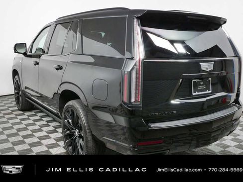 Certified 2026 Cadillac Escalade Platinum Sport w/ LPO, ONYX Package AWD/4WD image 32