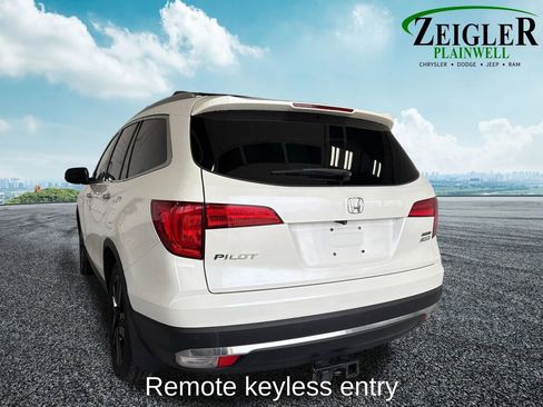 Used 2018 Honda Pilot Touring image 5