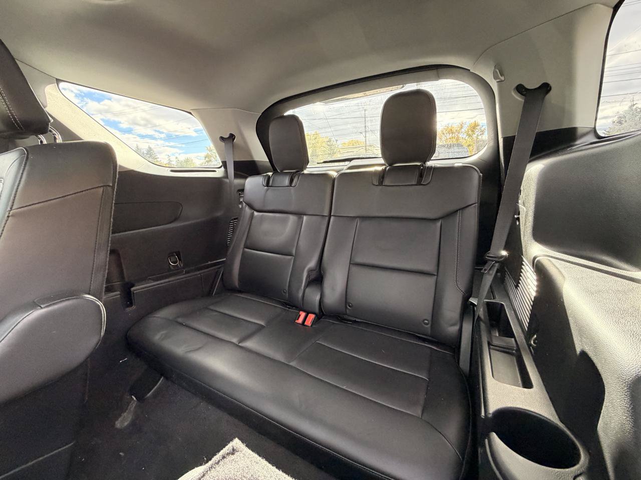 Used 2022 Ford Explorer XLT w/ Equipment Group 202A AWD/4WD image 21