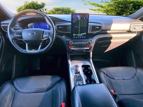 Used 2020 Ford Explorer ST w/ Premium Technology Package image 7