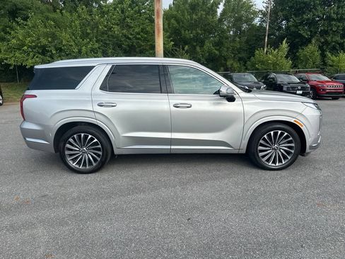 Used 2024 Hyundai Palisade Calligraphy AWD/4WD image 4