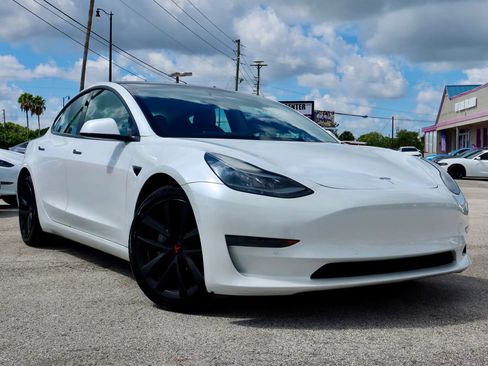 Used 2021 Tesla Model 3 Standard Range Plus RWD image 1