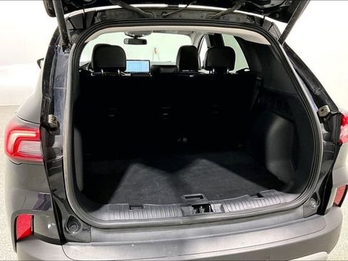 Used 2024 Ford Escape Platinum image 39