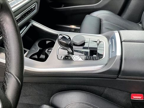 Used 2021 BMW X5 xDrive45e w/ Premium Package image 18