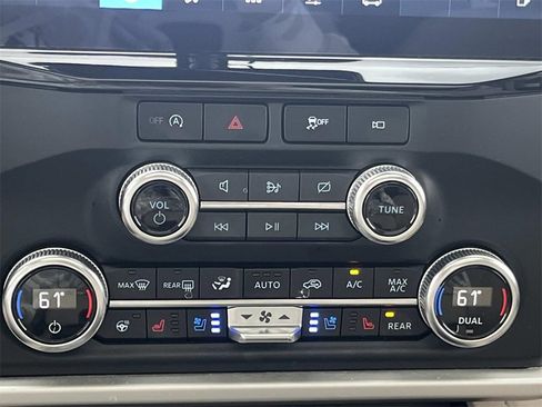 Used 2024 Ford Expedition Max Limited image 27