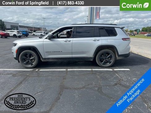 Used 2023 Jeep Grand Cherokee L Laredo AWD/4WD image 4