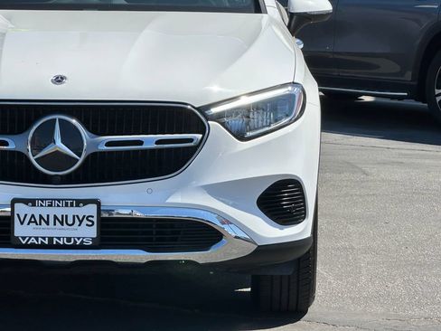 Used 2024 Mercedes-Benz GLC 300 image 12