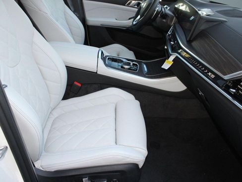 Used 2026 BMW X5 sDrive40i image 34