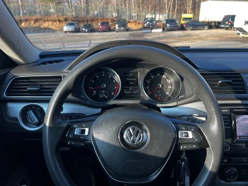 Used 2016 Volkswagen Passat 1.8T S FWD image 16