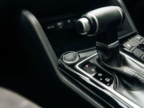 Used 2025 Kia Sportage X-Line image 27