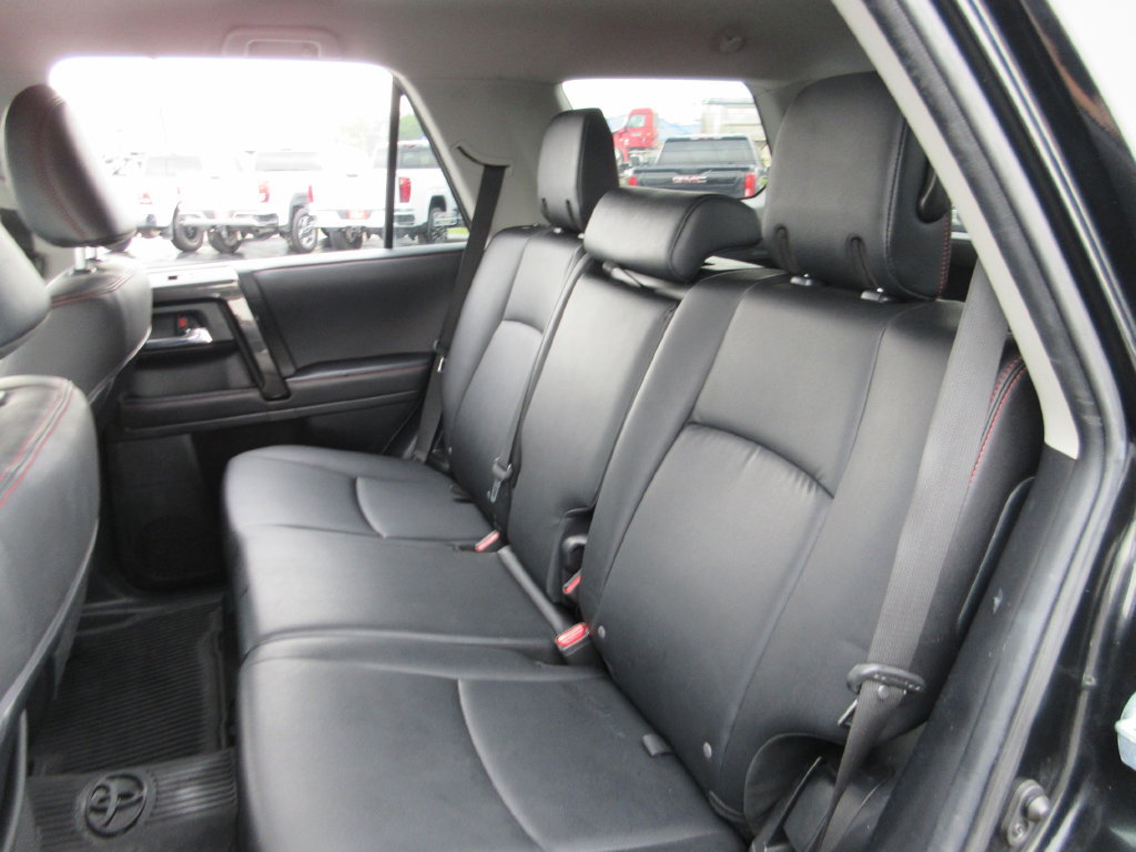 Used 2021 Toyota 4Runner TRD Off-Road Premium AWD/4WD image 19