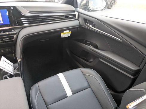 New 2026 Toyota Camry SE FWD image 17