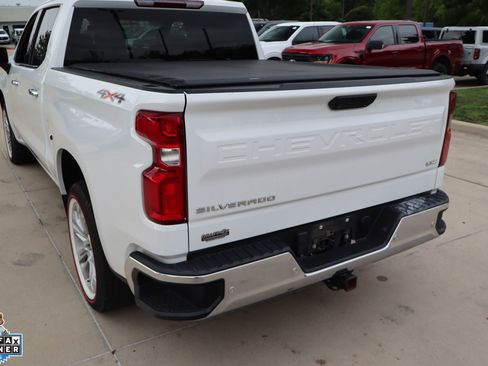 Used 2023 Chevrolet Silverado 1500 LTZ AWD/4WD image 27