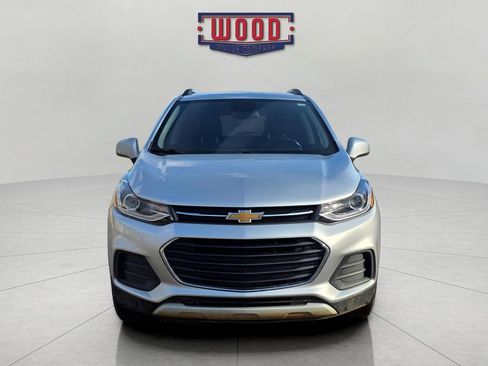 Used 2022 Chevrolet Trax LT w/ LT Convenience Package image 5