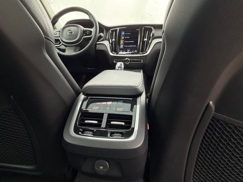 Certified 2022 Volvo S60 B5 Inscription image 14