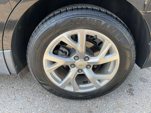 Used 2021 Chevrolet Equinox Premier image 24