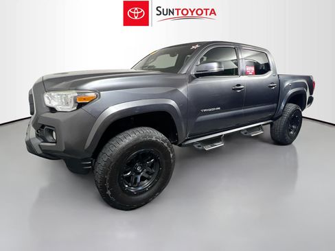 Used 2022 Toyota Tacoma SR5 w/ Technology Package RWD image 9